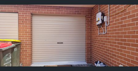 Perfect Location ,Walk to School and SAVE ENERGY BILLS !! - Photo 2