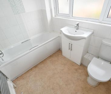 3 bedroom terraced house to rent - Photo 6