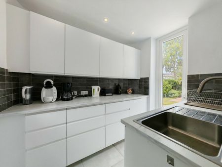3 Bed Townhouse for Rent in Calahonda - Photo 4