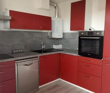 Location Appartement 4 pièces 67m² STE FOY LES LYON 69110 - Photo 5
