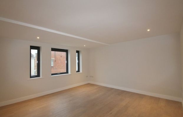 Knapp Road, Cheltenham, GL50 - Photo 1