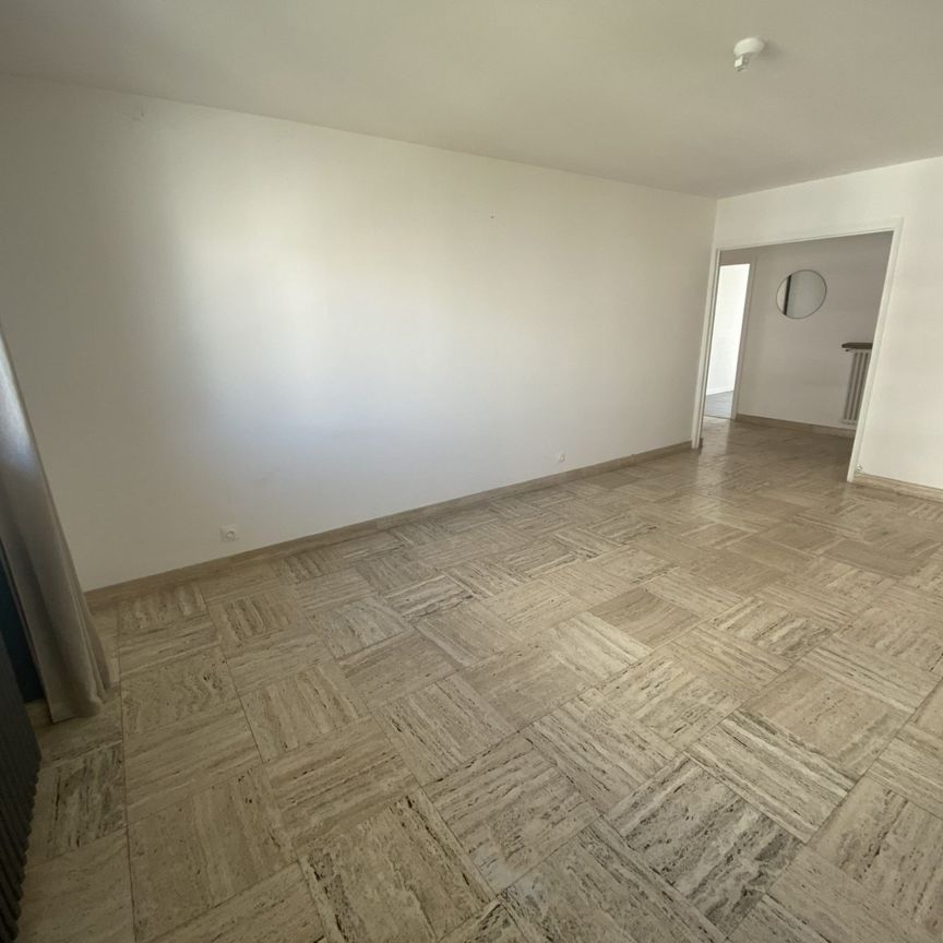 Appartement 4 pièces à louer St Étienne - 42000 / Réf: LA4053-COMPANY39997BYE - Photo 1