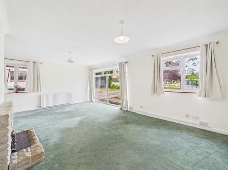 Lawson Glade, Charlton Kings, Cheltenham, Gloucestershire, GL53 - Photo 2