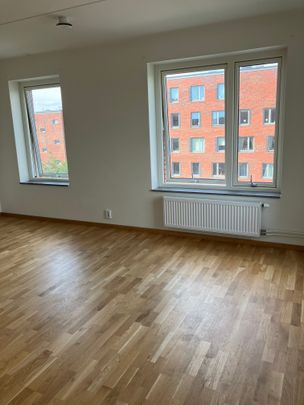 Mariehällsvägen, Helsingborg - Photo 1