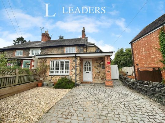 3 bedroom semi-detached house to rent - Photo 1