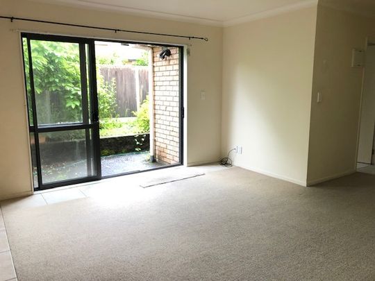Property Management62 Medallion Drive, Oteha - Unit for Rent - Photo 1