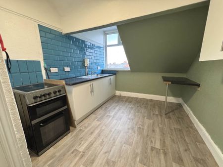 Marton Drive, Blackpool, FY4 3DE - Photo 3