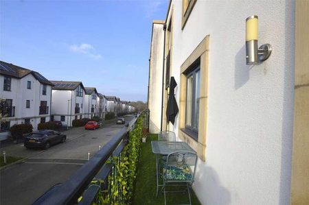 Prince Regent Avenue, Cheltenham, Gloucestershire, GL50 - Photo 2