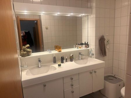 Schöne Wohnung nahe Dorfzentrum - Photo 5