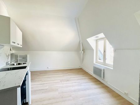 LIVRY GARGAN - STUDIO AVEC BOX - 15 m2 - Photo 5
