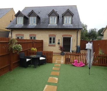 2 bedroom semi-detached house to rent - Photo 4