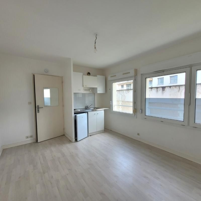 Location Appartement 1 pièce 20m² TOURS 37000 - Photo 1