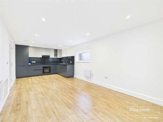 Southampton Street, Reading, Berkshire, RG1 - Photo 1