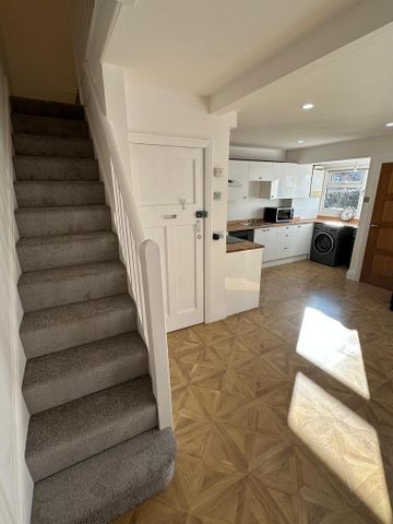 1 bedroom in a house share to rent - Photo 5