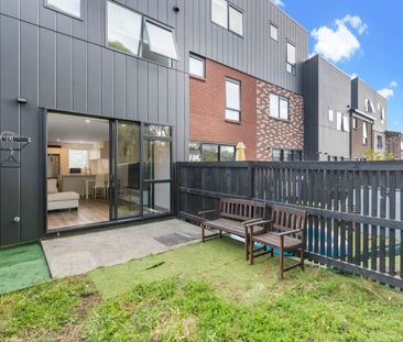 PAPATOETOE, 2 Bedrooms - Photo 3