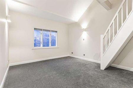 Regents Court, Sopwith Way, Kingston Upon Thames, KT2 - Photo 2