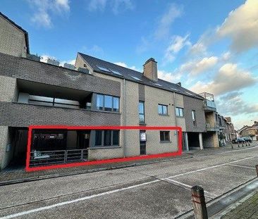 Gelijkvloers appartement in het centrum van Bree, met 2 slaapkamers... - Photo 1