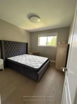 Detached Home For Lease | W9239330 - Photo 1