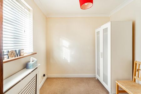 4 bedroom detached house to rent - Photo 4