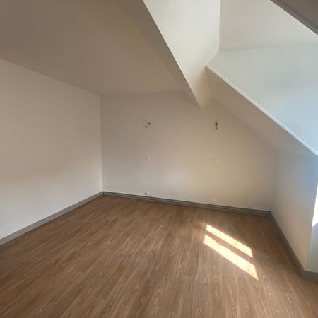 Location Appartement 2 pièces 67m² - Photo 4