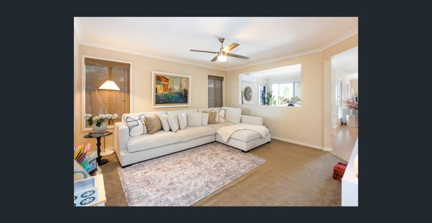 Stylish Family Home with Pool & Triple Garage in Crestwood Heights! - Photo 1