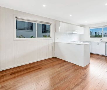 25 Purli Street, 4217, Chevron Island Qld - Photo 2