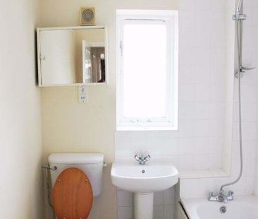 Westfield Close, LONDON, NW9 - Photo 4