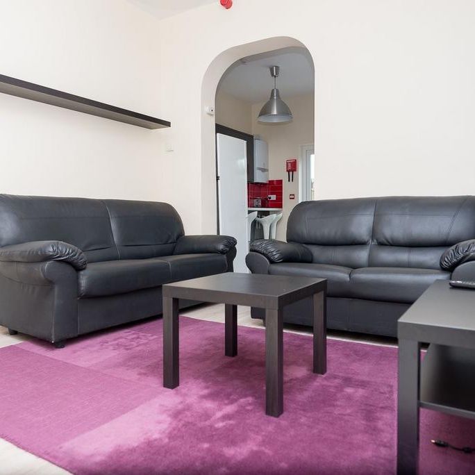 7 bedroom house to rent - Photo 1