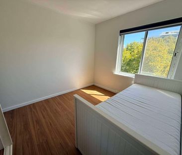 South Perth - Photo 3