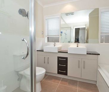 ONE LEVEL LIVING AT IT'S BEST- MILLWATER 4 BEDROOM! - Photo 5