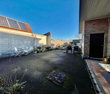 BUNGALOW MET TWEE SLAAPKAMERS - TUIN EN TWEE GARAGES - Photo 6