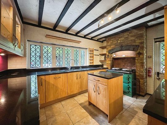 3 bed cottage to rent in Nightingales Lane, Chalfont St Giles, HP8 - Photo 1
