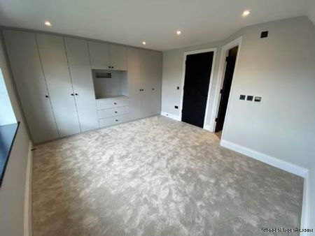 3 bedroom property to rent in Borehamwood - Photo 3