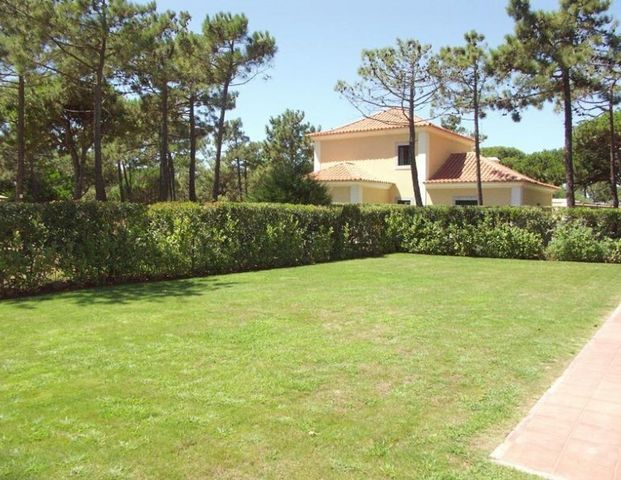 6 room luxury House for rent in Quinta da Marinha (Cascais), Cascais, Lisbon - Photo 1