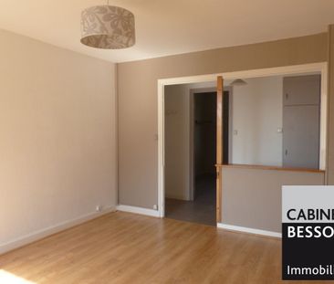 Location Appartement 3 pièces 50m² ST EGREVE 38120 - Photo 2