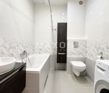 Warszawa, Wilanów, al. Aleja Rzeczypospolitej - Zdjęcie 6