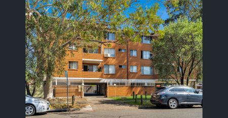 2 Bedroom Unit in the Heart of Canley Vale - Photo 5