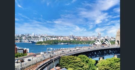 Stunning apartment by Idyllic harbour and opera house view - Photo 5