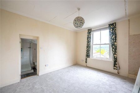 4 bedroom terraced house to rent - Photo 5