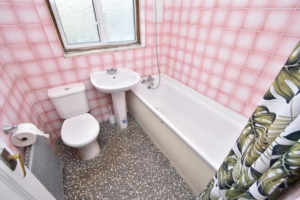 5 bedroom end of terrace house to rent - Photo 1