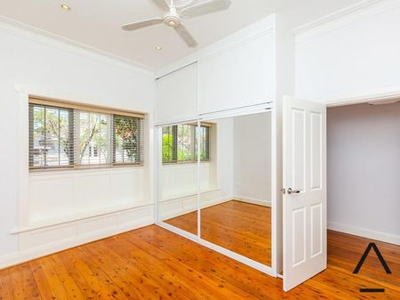 246 Doncaster Avenue, Kensington NSW 2033 - House For Rent | Domain - Photo 3