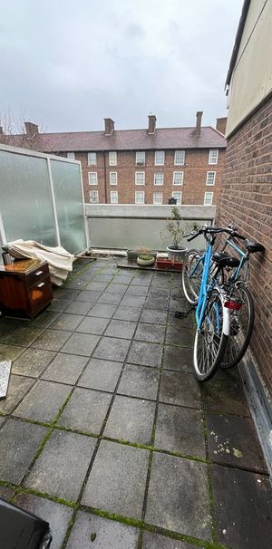 Room in a Shared Flat, Ramsey House, SW9 - Photo 1