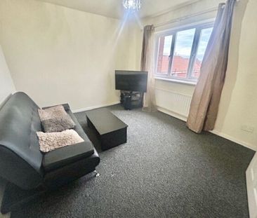 Manor Court, Blackpool - Photo 2