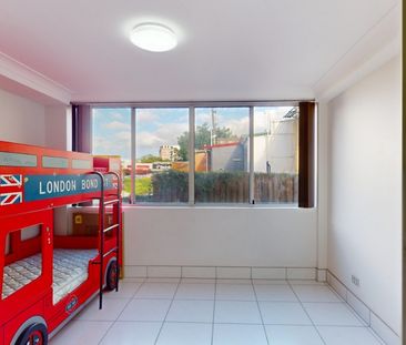 Perfectly positioned apartment - call now to inspect - Photo 1