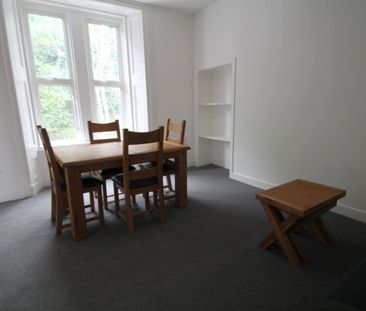 Flat Garland Place, Dundee - Photo 2