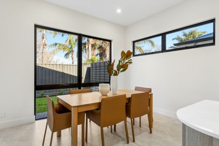 Elegant, High-Quality Living in the Heart of Findon - Photo 4