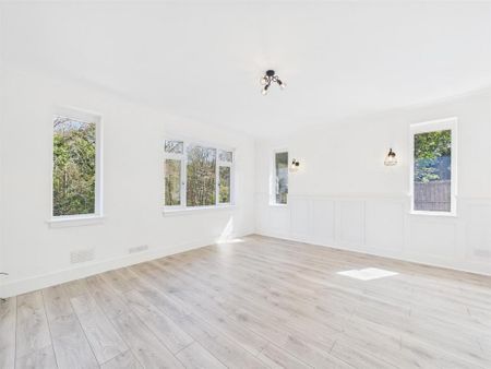 3 bedroom detached bungalow to rent - Photo 2