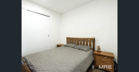 Contemporary one-bedroom haven in the heart of Richmond - Photo 3