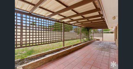 Quiet Villa Tucked in a Cul-De-Sac - Photo 4