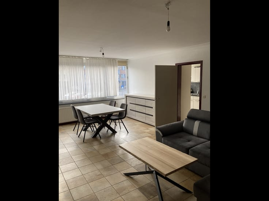 Appartement te huur - Photo 1